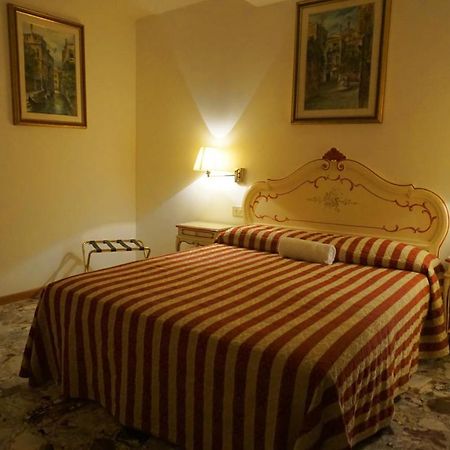 Guesthouse Al Profeta Venise Extérieur photo